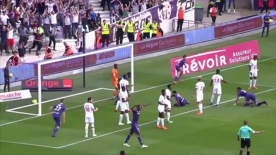  图卢兹定位球战术奏效，头槌破门战胜垫底队伍  